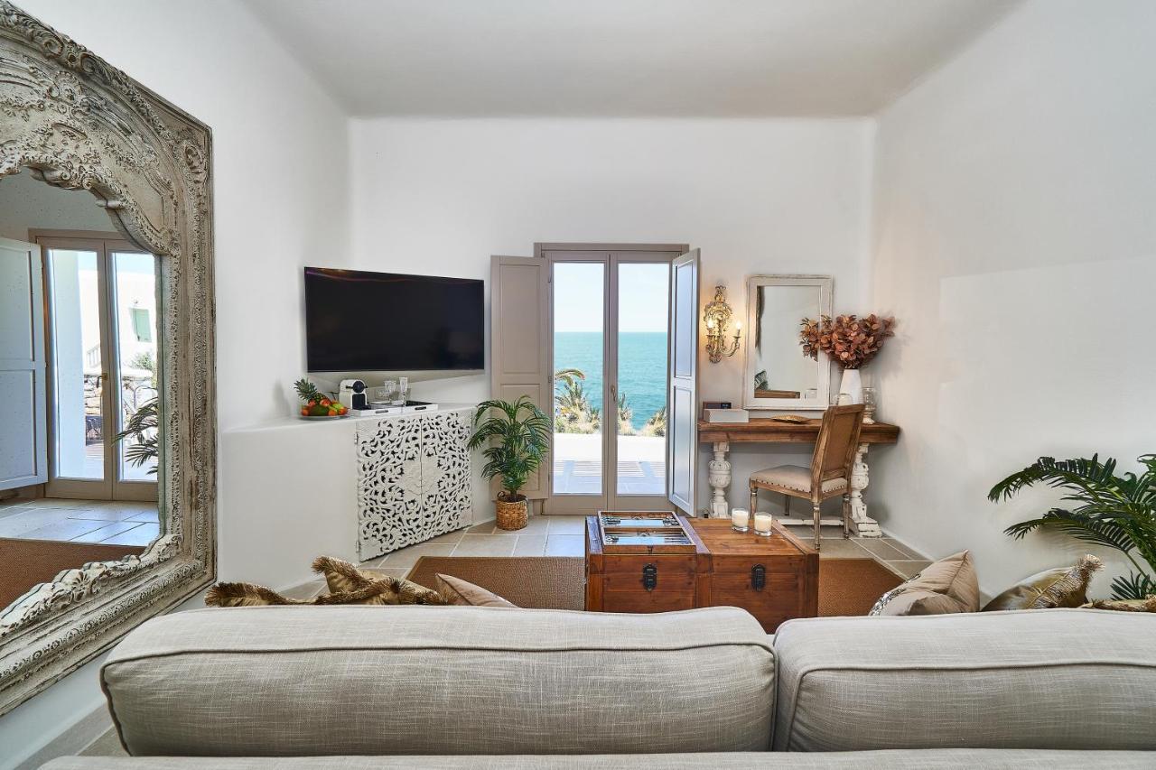 Aqua Mykonos Suites - Adults Only トゥルロス エクステリア 写真